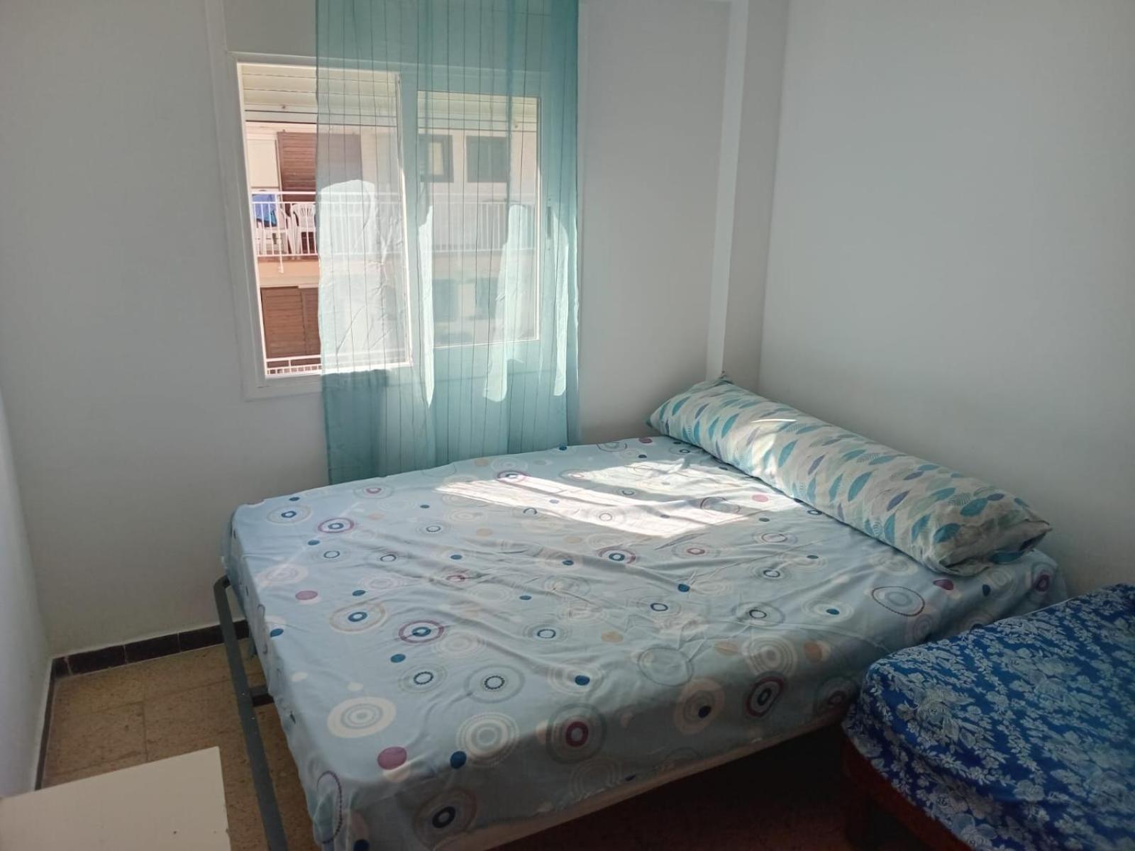 Habitaciones Compartidas En Un Apartamento Salou Luaran gambar