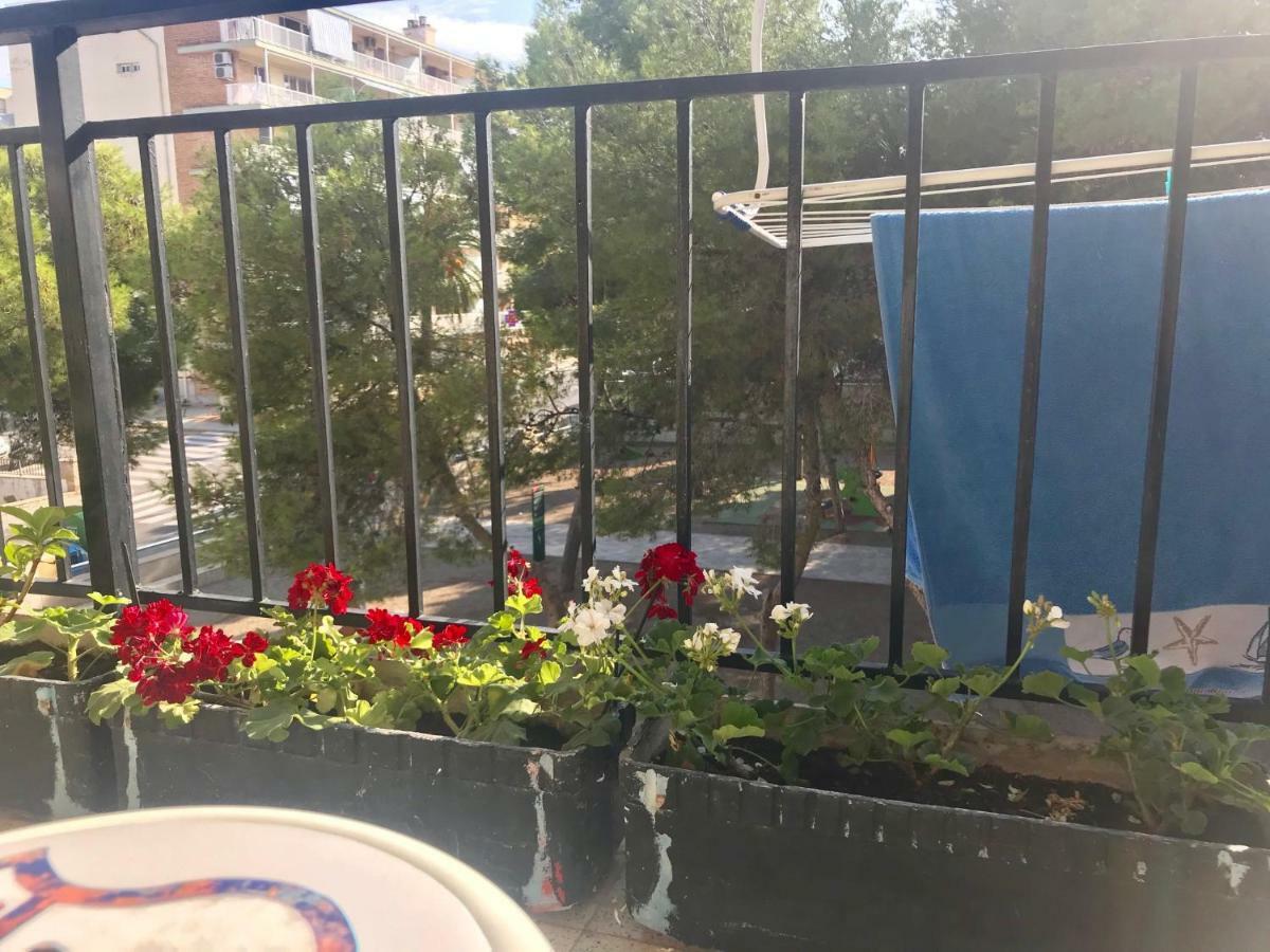 Habitaciones Compartidas En Un Apartamento Salou Luaran gambar